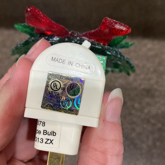 Christmas flickering nightlight - Picture 6 of 8